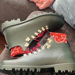 Arizona Love Green and Red Lace Up Boots